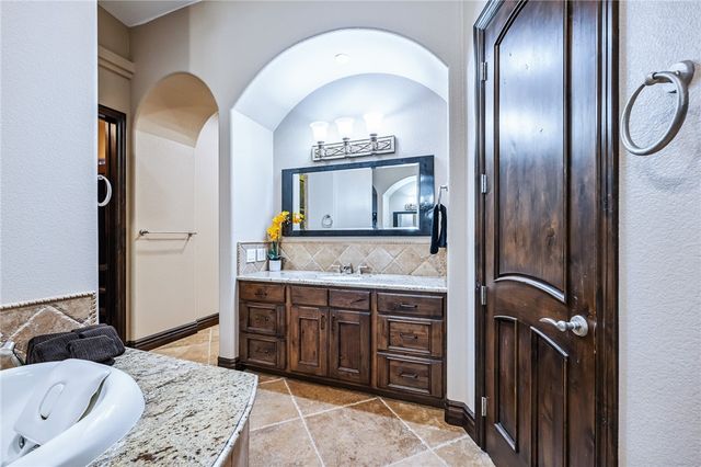 1439 Pioneer Trail, Bullhead City, AZ 86429