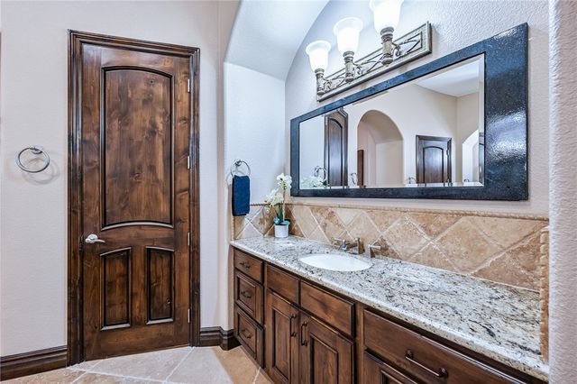 1439 Pioneer Trail, Bullhead City, AZ 86429