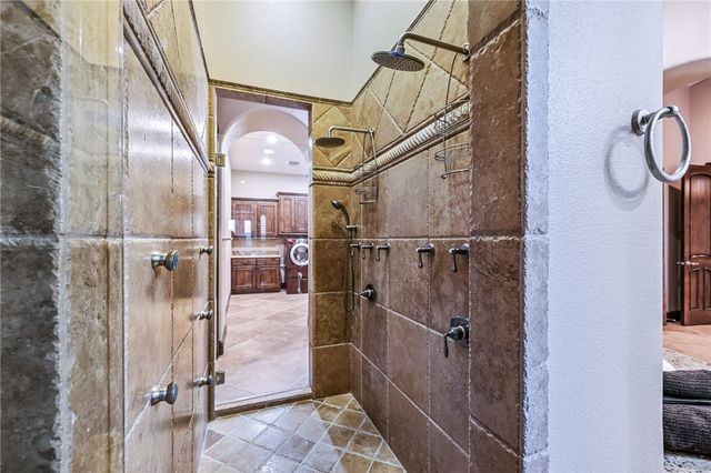 1439 Pioneer Trail, Bullhead City, AZ 86429