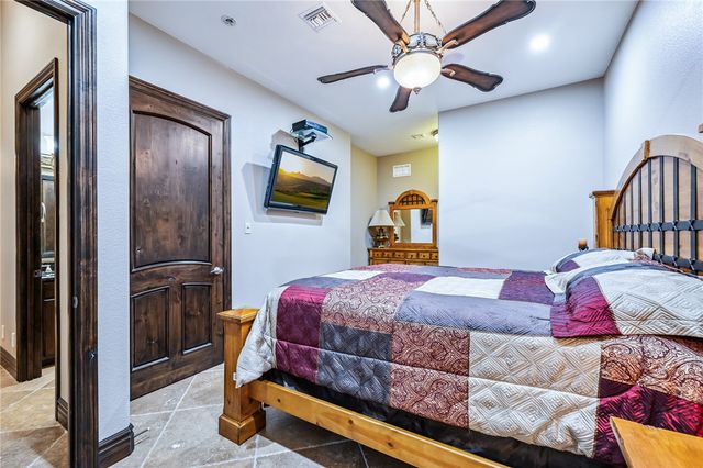 1439 Pioneer Trail, Bullhead City, AZ 86429