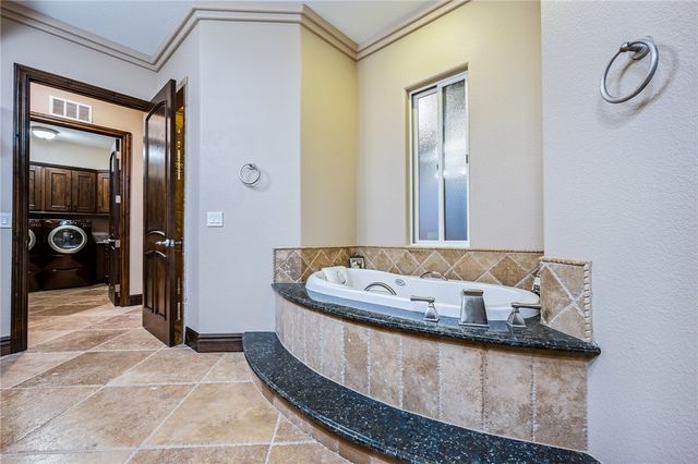 1439 Pioneer Trail, Bullhead City, AZ 86429