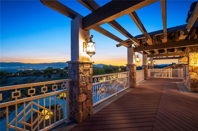 1439 Pioneer Trail, Bullhead City, AZ 86429