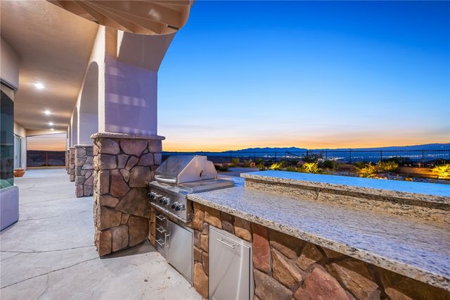 1439 Pioneer Trail, Bullhead City, AZ 86429