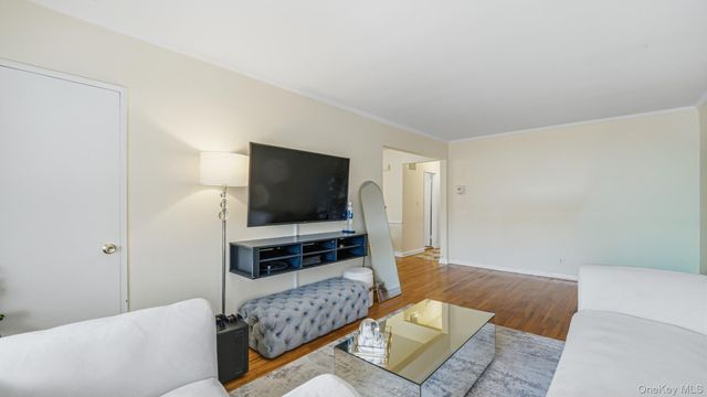 14101 Jewel Avenue, Flushing, NY 11367