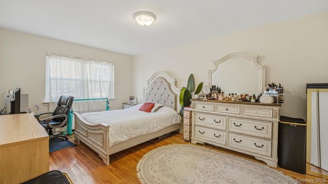 14101 Jewel Avenue, Flushing, NY 11367