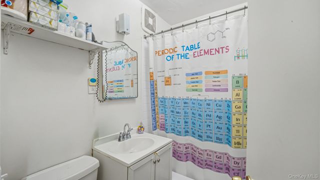 14101 Jewel Avenue, Flushing, NY 11367