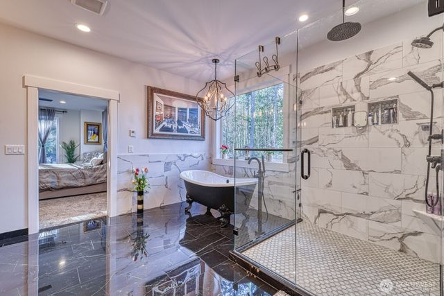 6 Crescent Valley Drive NW, Gig Harbor, WA 98332