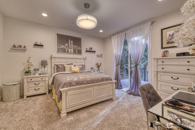 6 Crescent Valley Drive NW, Gig Harbor, WA 98332