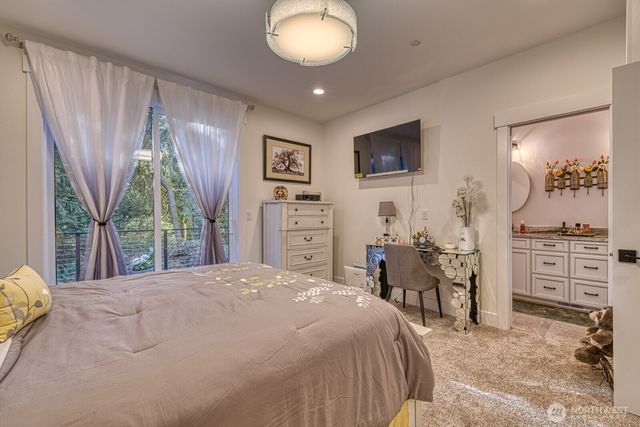 6 Crescent Valley Drive NW, Gig Harbor, WA 98332