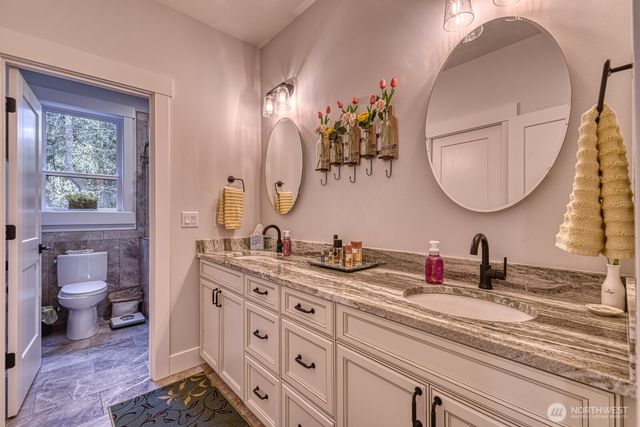 6 Crescent Valley Drive NW, Gig Harbor, WA 98332