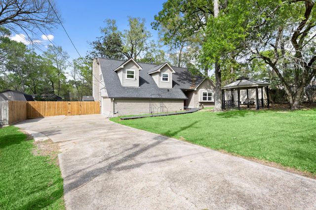 3414 Rustling Pines Street, Spring, TX 77380