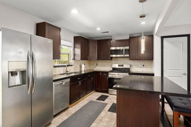 3414 Rustling Pines Street, Spring, TX 77380