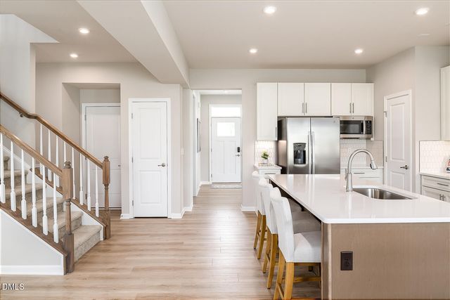 905 Walker Ridge Way, Willow Springs, NC 27592