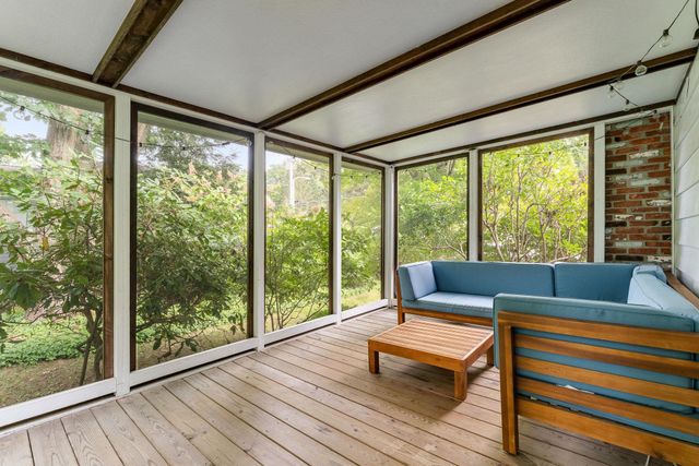106 Killarney Road, Burlington, VT 05408