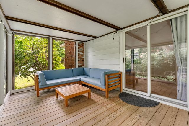 106 Killarney Road, Burlington, VT 05408