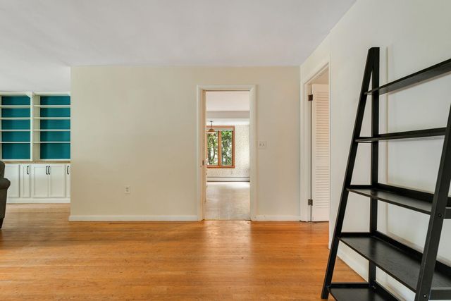 106 Killarney Road, Burlington, VT 05408