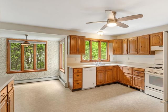 106 Killarney Road, Burlington, VT 05408