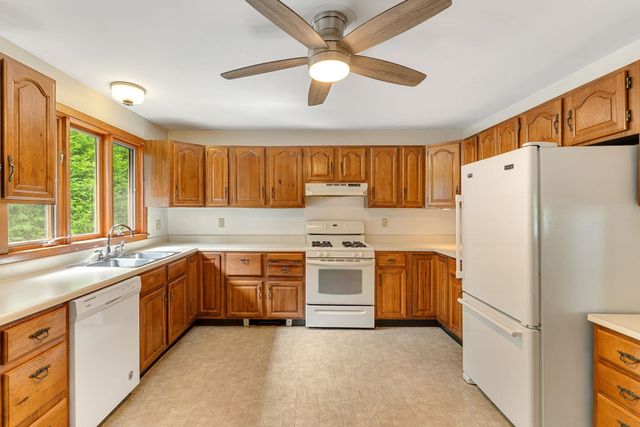 106 Killarney Road, Burlington, VT 05408