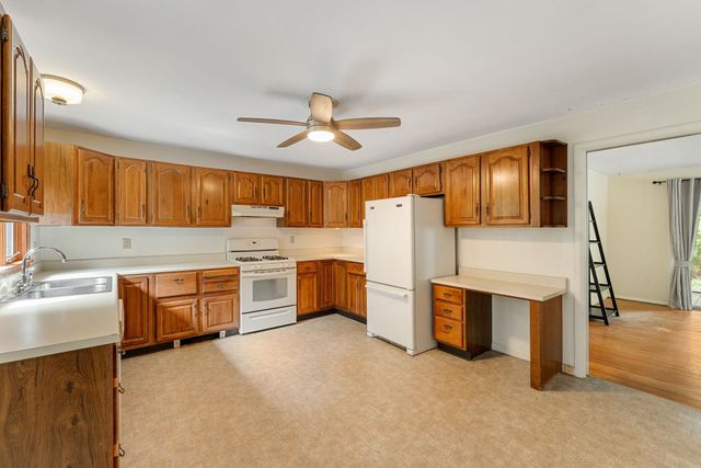 106 Killarney Road, Burlington, VT 05408