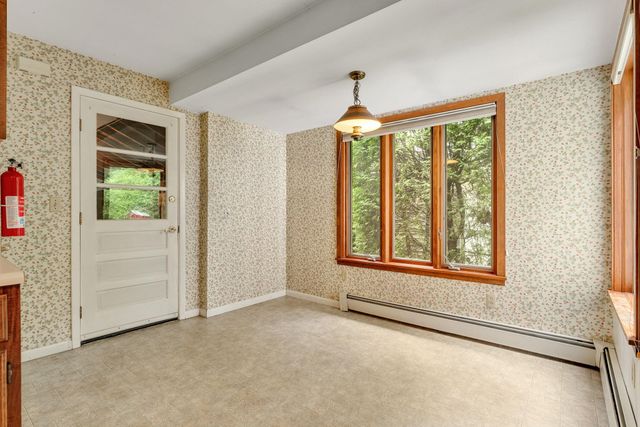 106 Killarney Road, Burlington, VT 05408