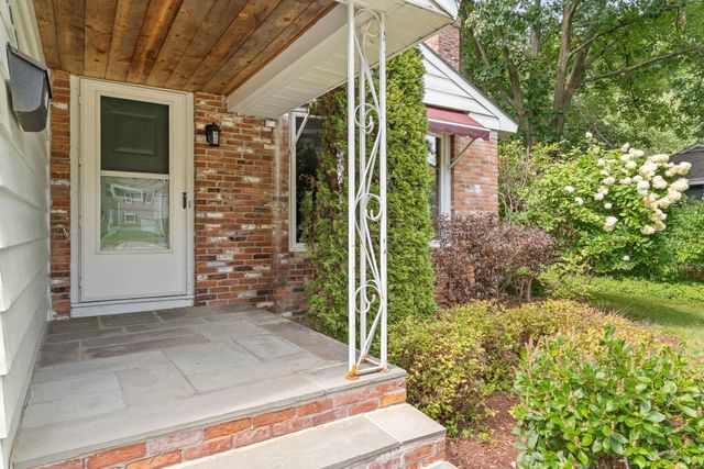 106 Killarney Road, Burlington, VT 05408