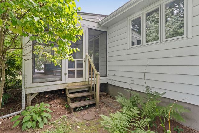 106 Killarney Road, Burlington, VT 05408