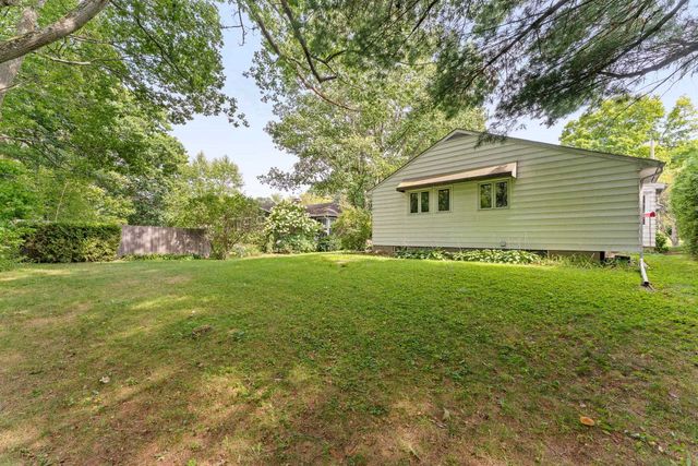 106 Killarney Road, Burlington, VT 05408