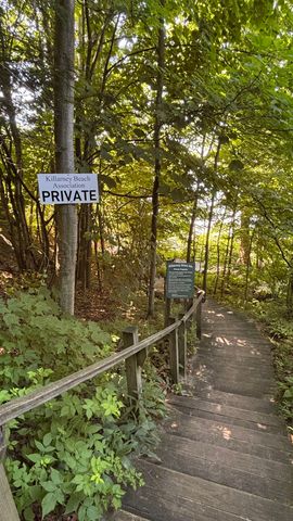 106 Killarney Road, Burlington, VT 05408