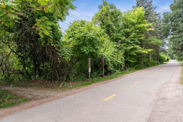 106 Killarney Road, Burlington, VT 05408