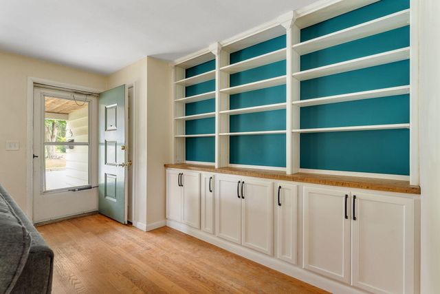 106 Killarney Road, Burlington, VT 05408
