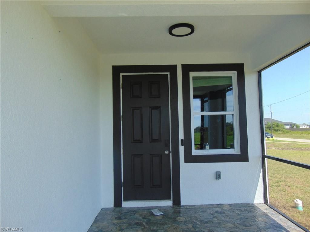 9020 E Castle CIR, LABELLE, FL 33935 — photo 2
