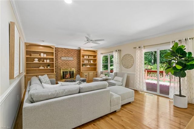 108 Flag Creek RD, Yorktown, VA 23693