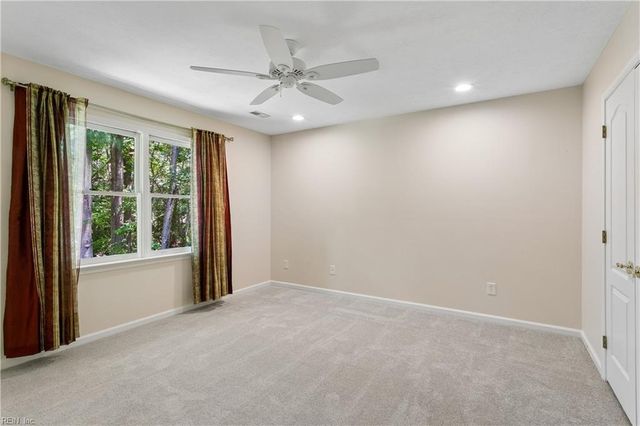 108 Flag Creek RD, Yorktown, VA 23693