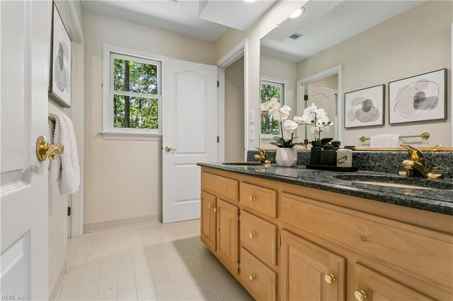 108 Flag Creek RD, Yorktown, VA 23693