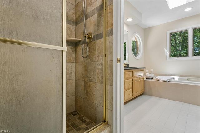 108 Flag Creek RD, Yorktown, VA 23693
