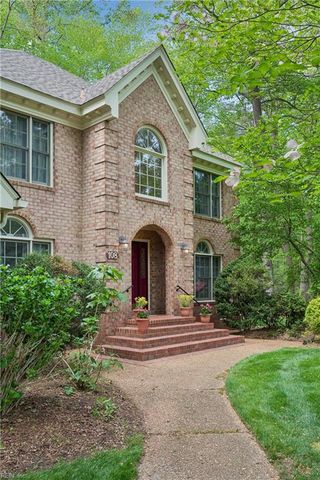 108 Flag Creek RD, Yorktown, VA 23693