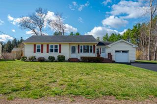 28 Midway Park, Somersworth, NH 03878