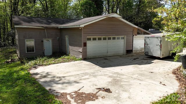 1319 Cathey Road, Charlotte, NC 28214