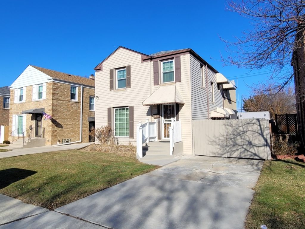 7432 W Gregory Street, Chicago, IL 60656 — photo 2