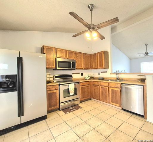 10254 Dover Rdg Apt 106, San Antonio, TX 78250