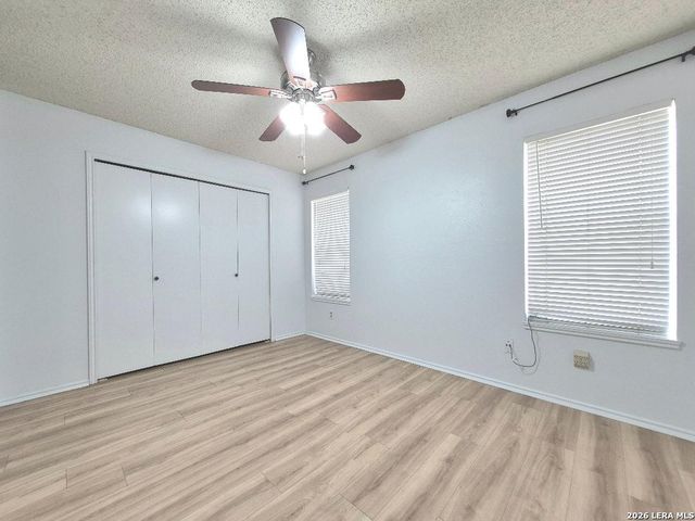 10254 Dover Rdg Apt 106, San Antonio, TX 78250