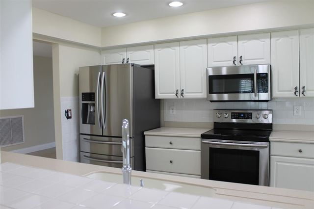 9045 40TH STREET N, Pinellas Park, FL 33782