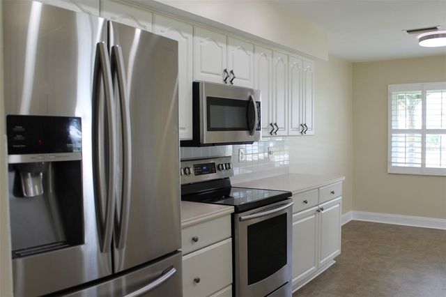 9045 40TH STREET N, Pinellas Park, FL 33782