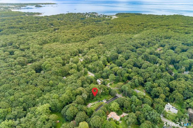 70 Browns Lane, Old Lyme, CT 06371