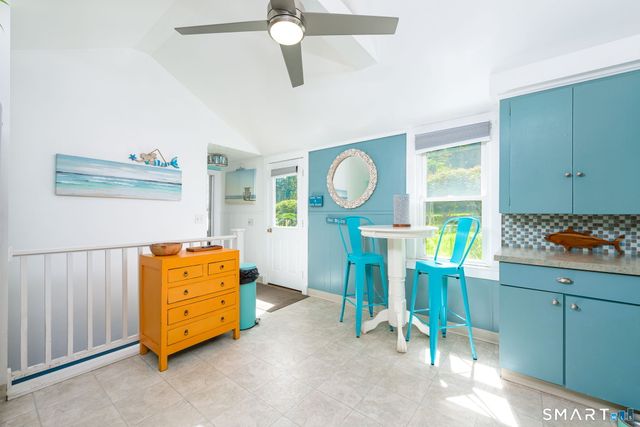 70 Browns Lane, Old Lyme, CT 06371
