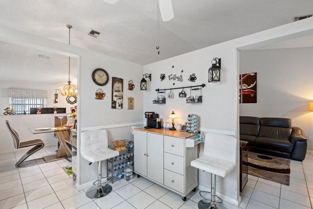 3261 Anthony Circle N, West Palm Beach, FL 33417