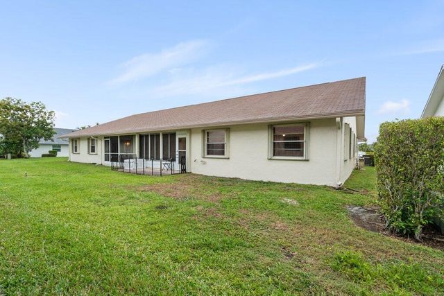 3261 Anthony Circle N, West Palm Beach, FL 33417