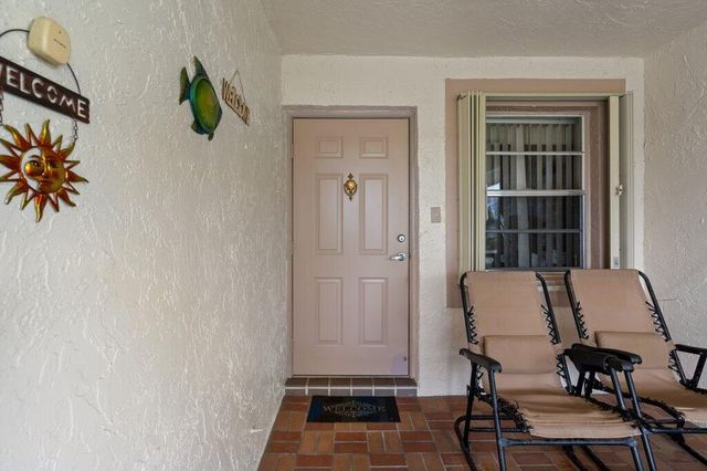 3261 Anthony Circle N, West Palm Beach, FL 33417
