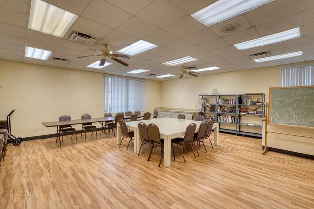 3261 Anthony Circle N, West Palm Beach, FL 33417