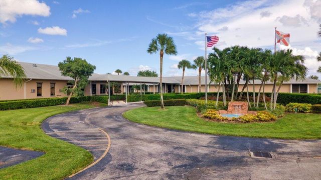 3261 Anthony Circle N, West Palm Beach, FL 33417
